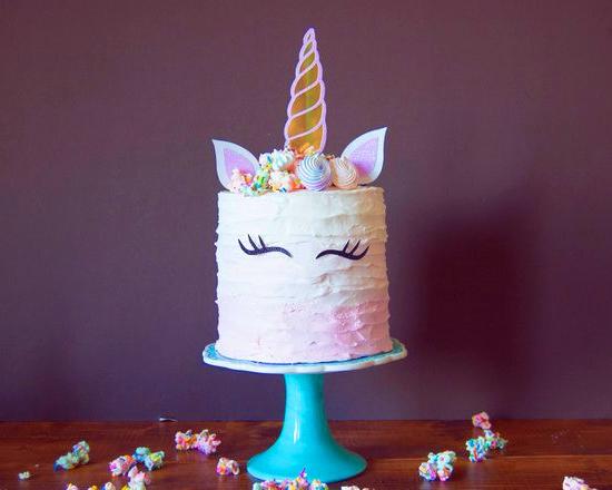 60 Simple Unicorn Cake Design Ideas