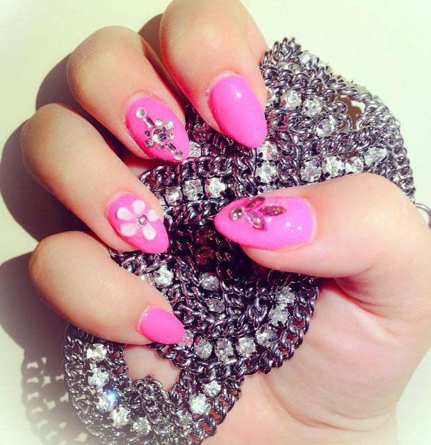 50+ Abstract Nail Art Designs You’re Going To Love