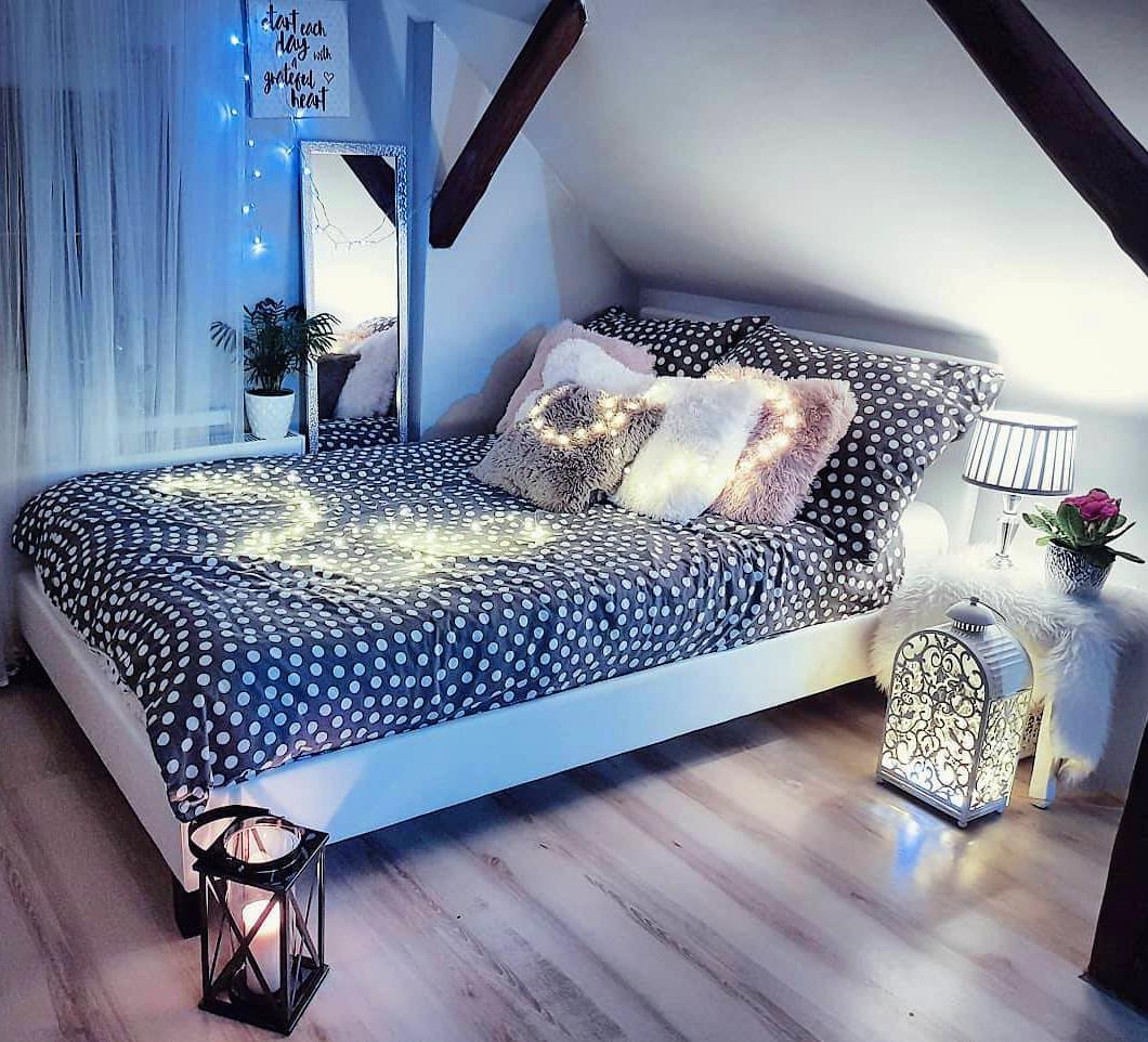  60+ Cozy Home Decorating Ideas For Girls Bedrooms #bedroomideas #bedroomdecor #bedroomdesign #homedecor