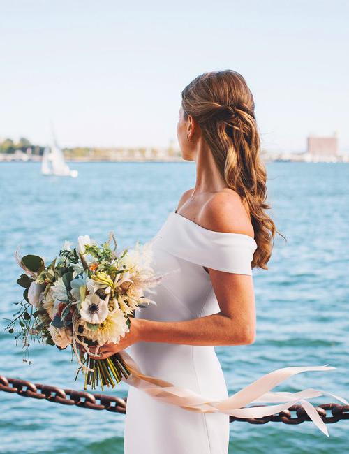 25 Easy Wedding Hairstyles That Are Simple to Master