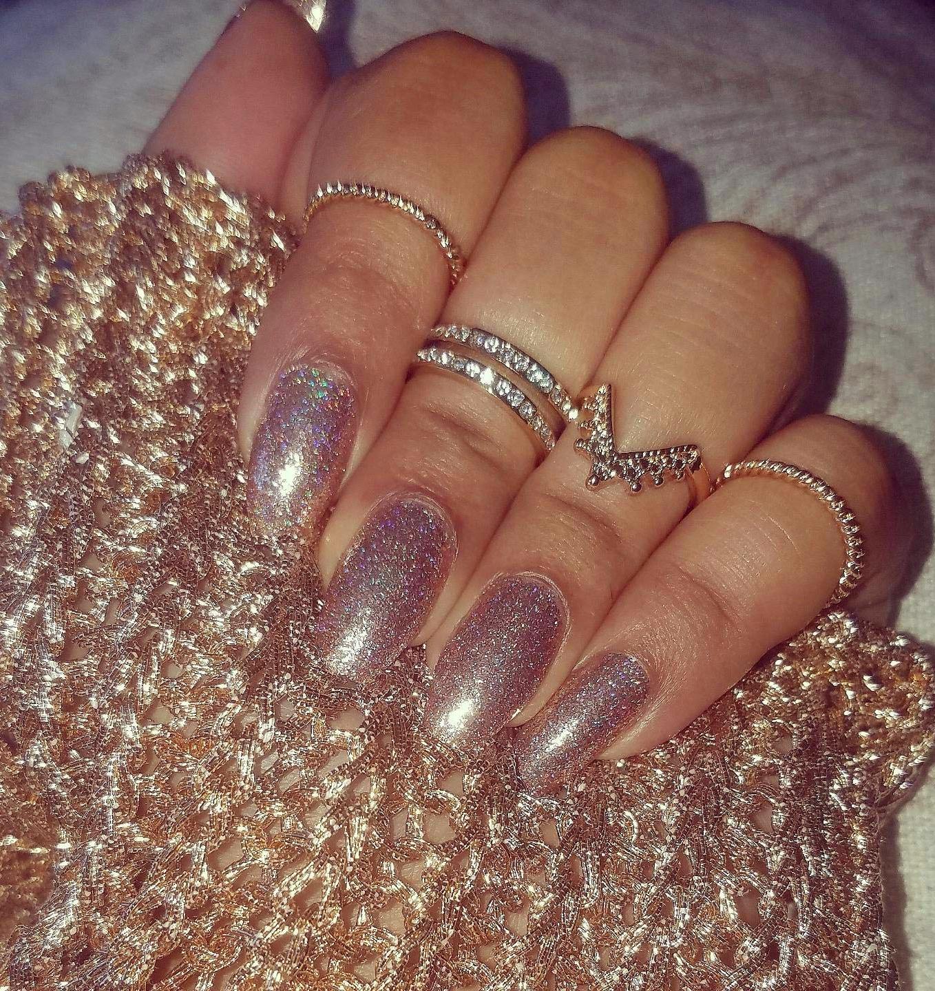 25 Most Eye Catching Rose Gold Nails To Copy