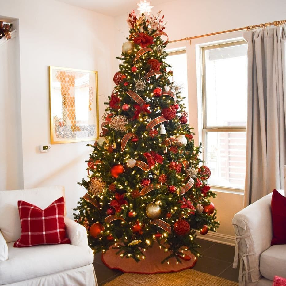55 Cute Flocked Farmhouse Christmas Tree For 2019