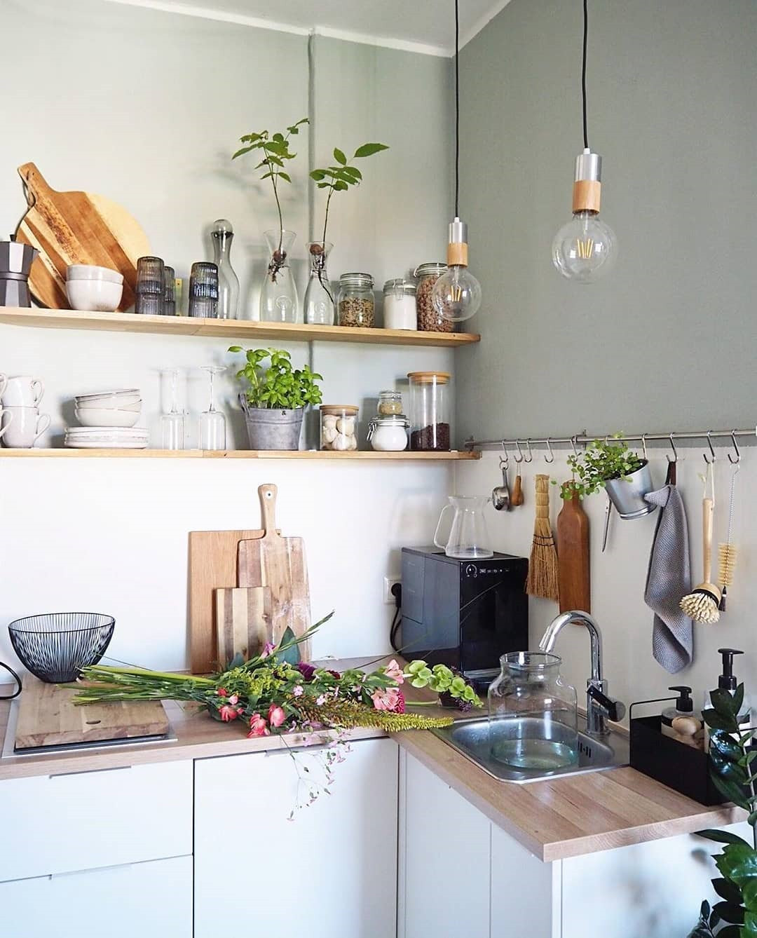 60 Best Small Kitchen Design Ideas You Never Feel Claustrophobic Again
