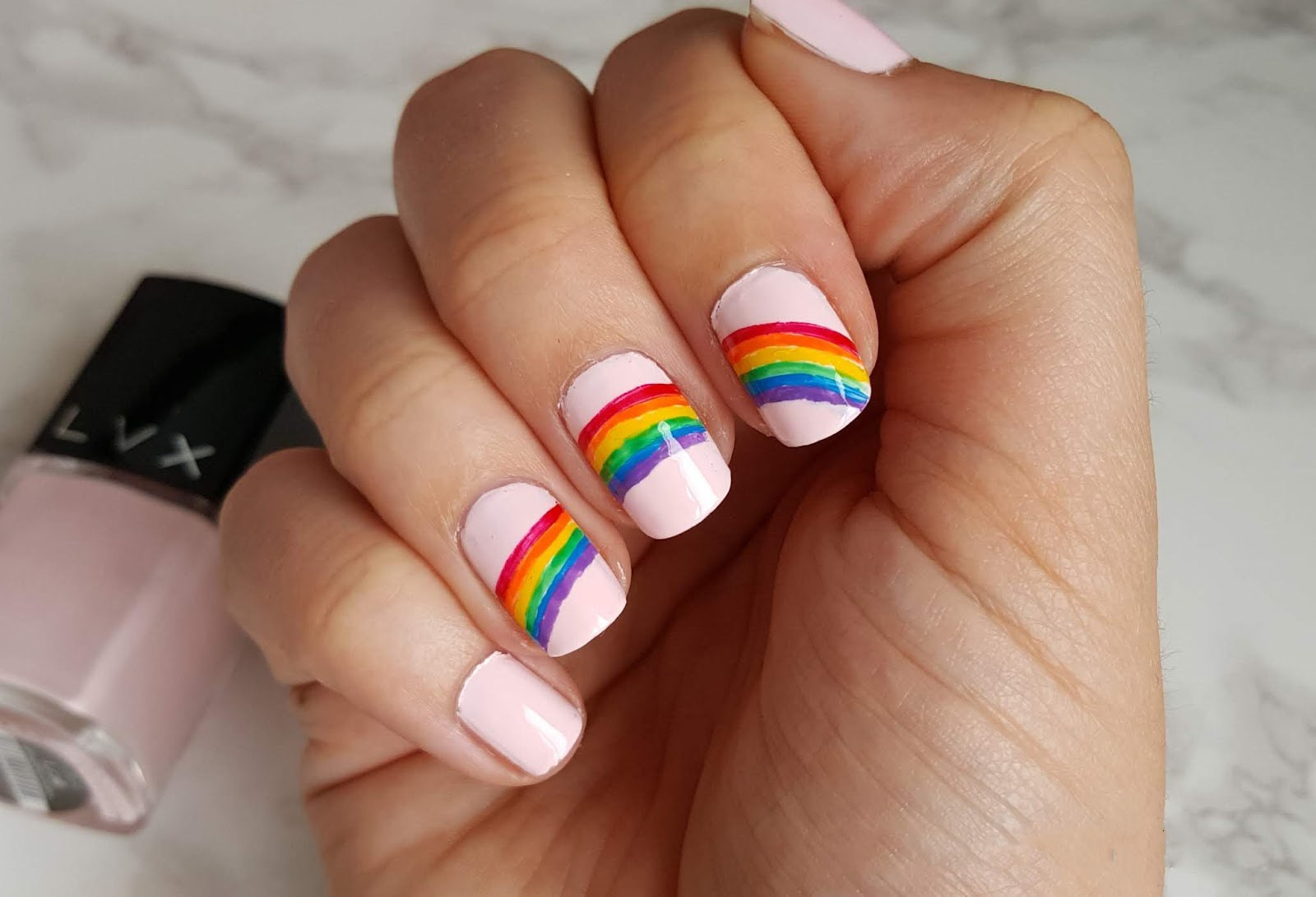 42 Pretty Ways to Wear Rainbow Sprinkle Nails This Summer