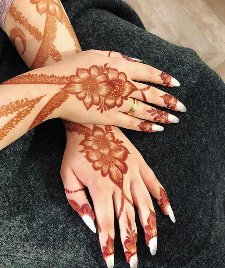 42 Trendy Henna Tattoo Design Ideas to Try,henna tattoo meaning,henna tattoo care,are henna tattoos permanent