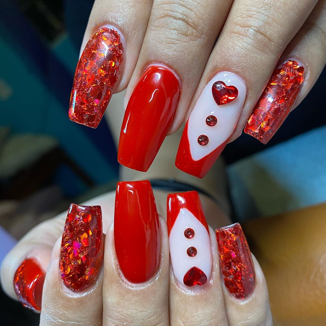 30 Best Red Acrylic Nail Designs of 2020,red acrylic nails ideas,red acrylic nails designs,red acrylic nails with glitter,red acrylic nails short