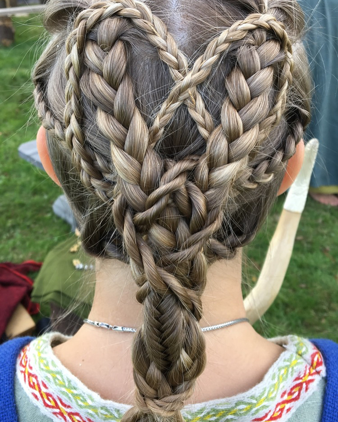 68 Medieval Hairstyles You Need To Try Right Now,womens medieval hairstyles,medieval hairstyles female short hair,medieval hairstyles female long hair,medieval scottish hairstyles