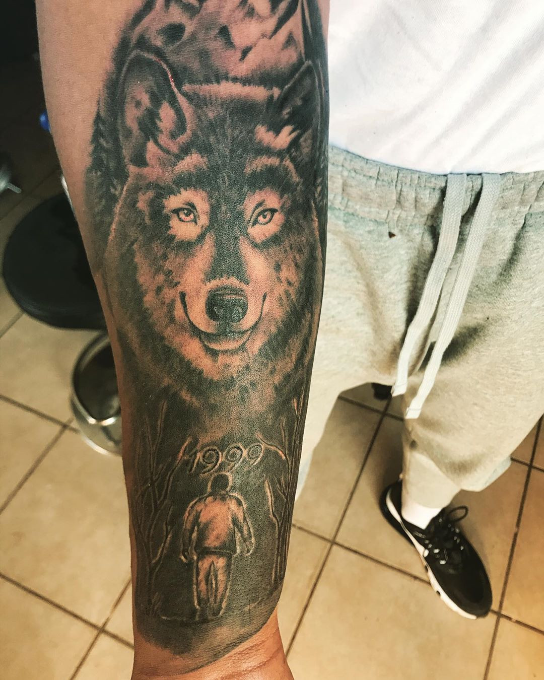 The 50 Best Wolf Tattoos for Men,wolf tattoos for females,wolf tattoo forearm,wolf tattoos meaning,wolf tattoo design